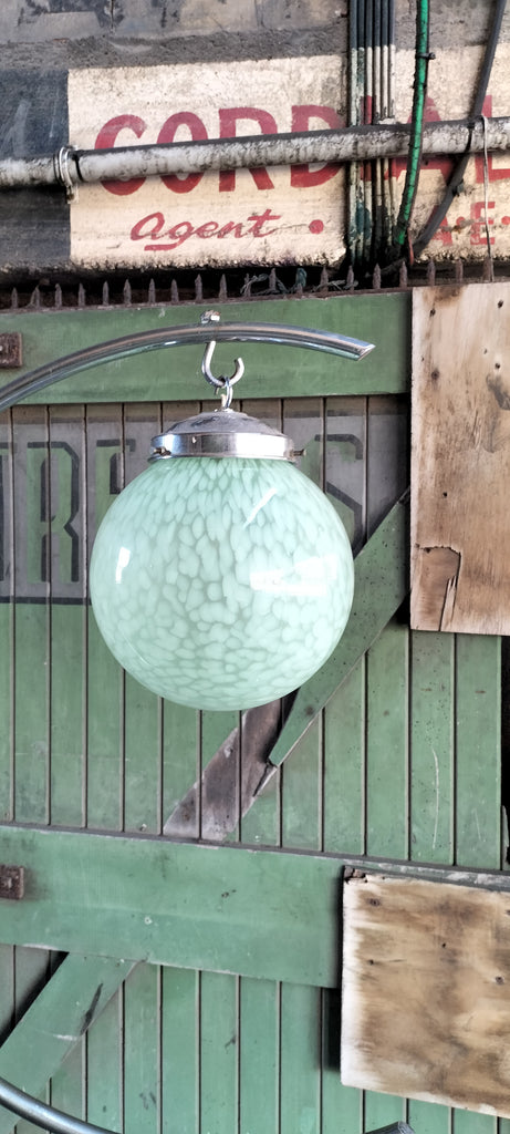 Mottled Green Deco Globe   MG1