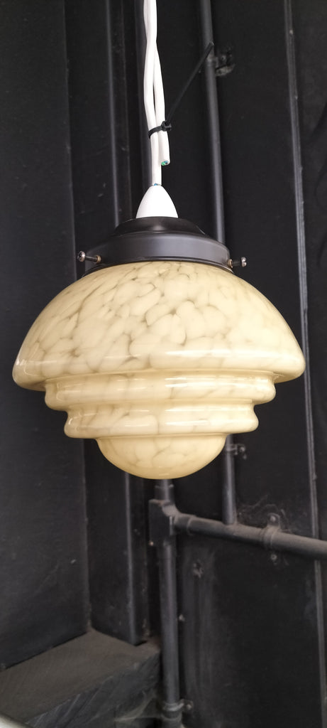 Art Deco Mottled Beehive. BB5