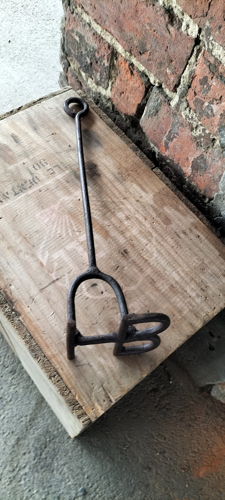 HB Branding Iron.        BI3