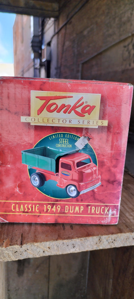 Tonka Collection Series Classic 1949 Dump Truck M298