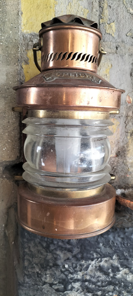 Top Light Vintage Train/Boat Lantern     P278