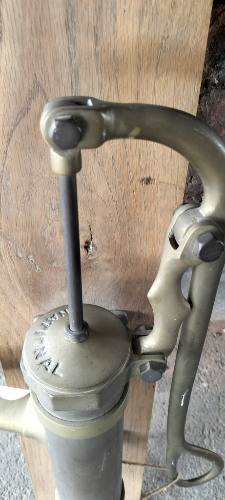 Vintage Water Hand Pump M279