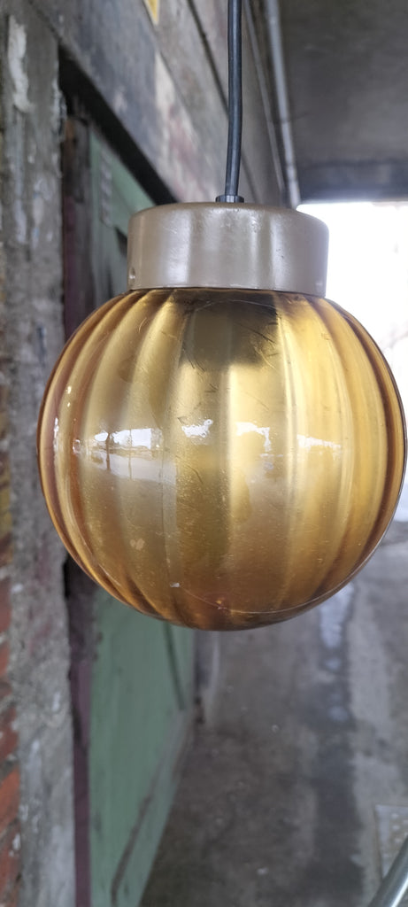 Retro Amber Globe. RRE