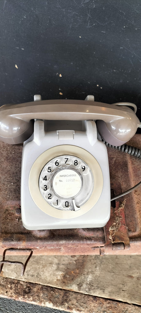 Retro Telephone