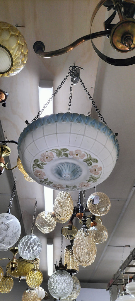 Very Early Villa Lightshade.  VL2