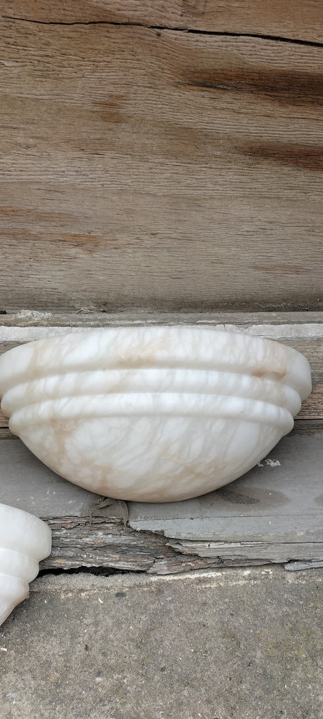 Alabaster Wall Light     AWL