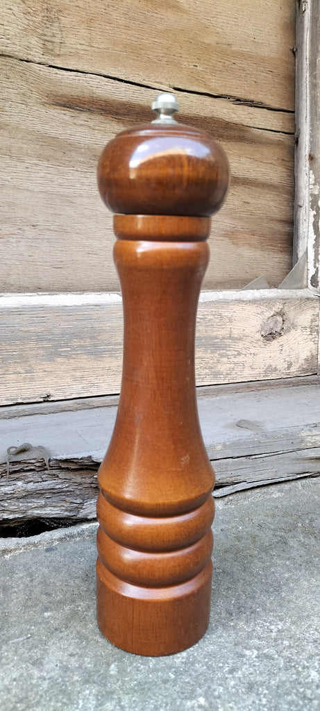 Retro Pepper Mill   Ref  Lang6