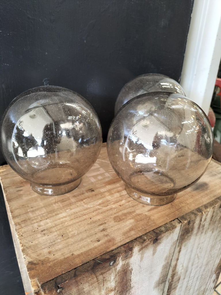 Smokey Glass Globe    SGG